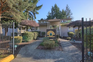 Federal Way Home, WA Real Estate Listing